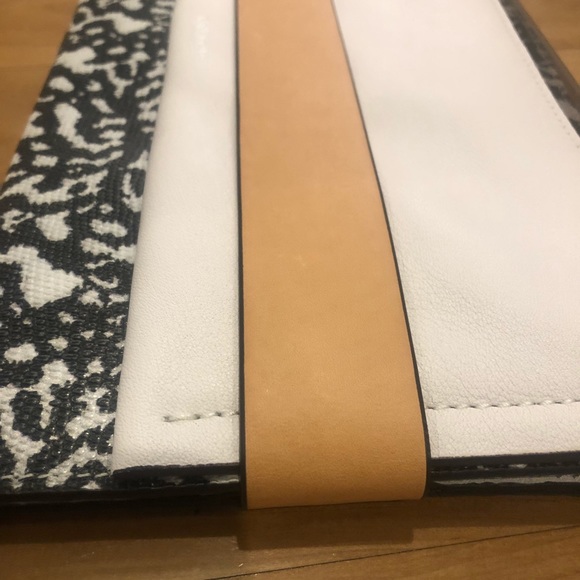 Exquisite coach bag NWT wow!! - Picture 7 of 7